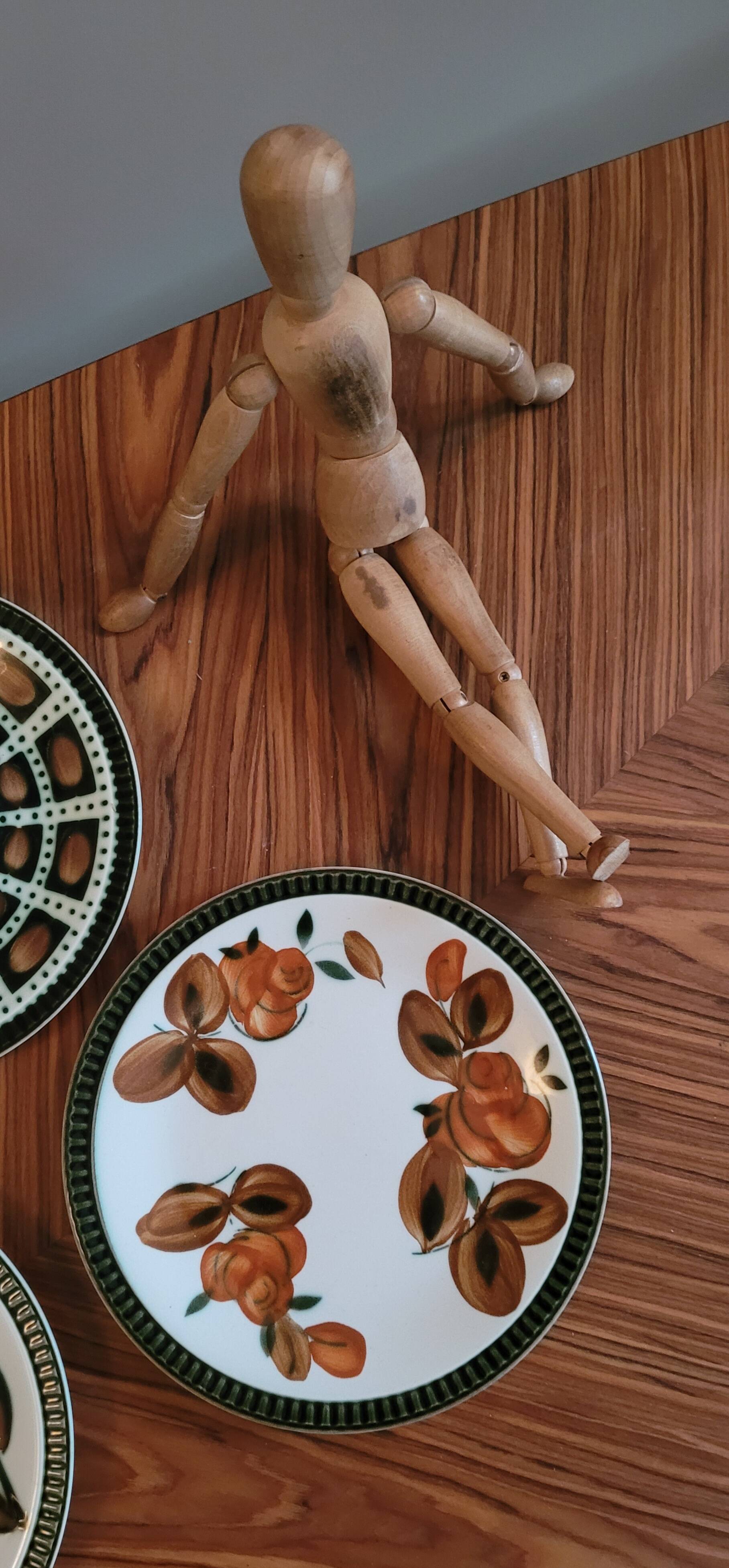 Set of 4 mismatched plates Delta Boch 1966