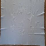 Embroidered linen nape