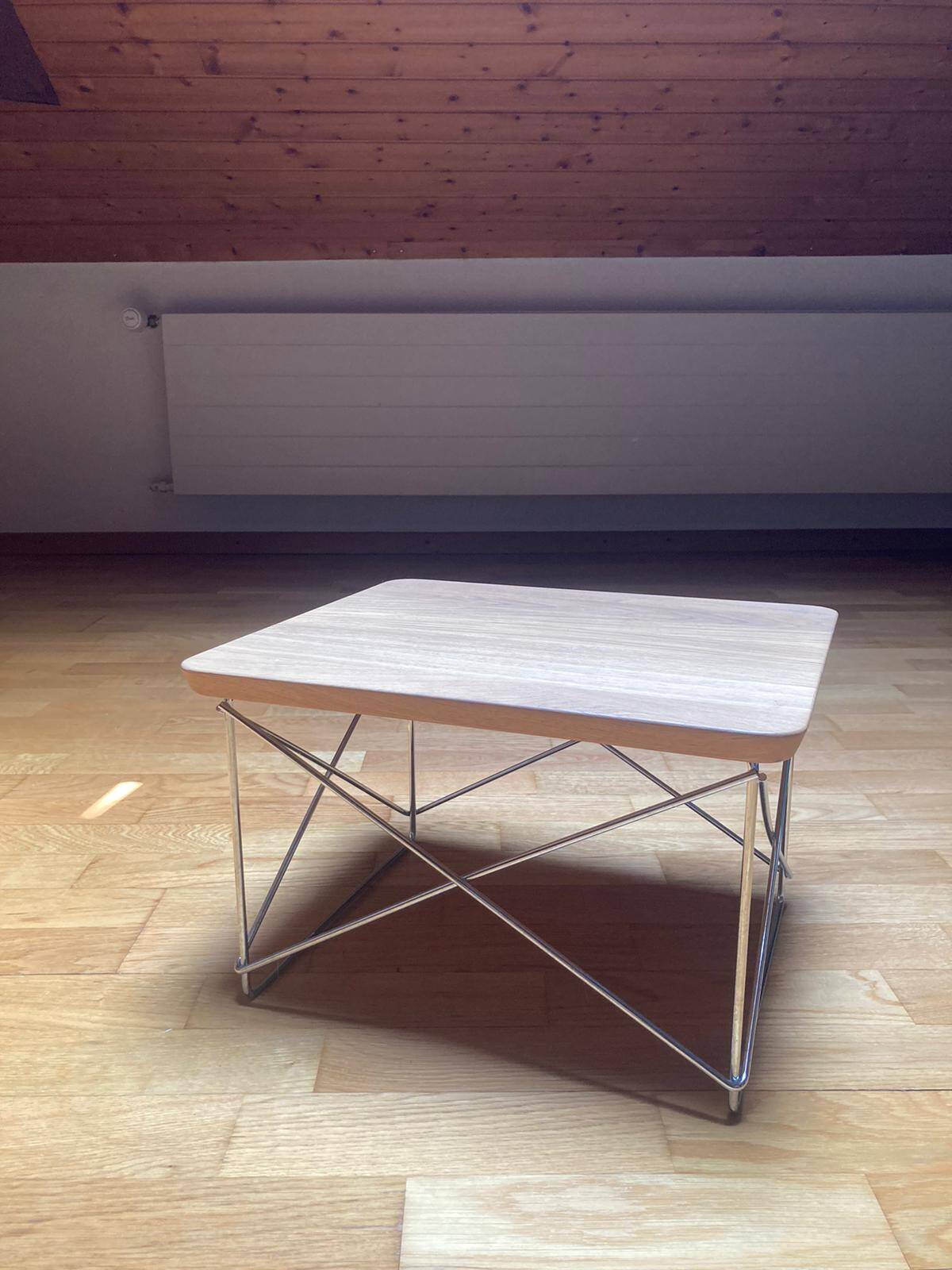 Occasional table Low Table Rod Base EAMES