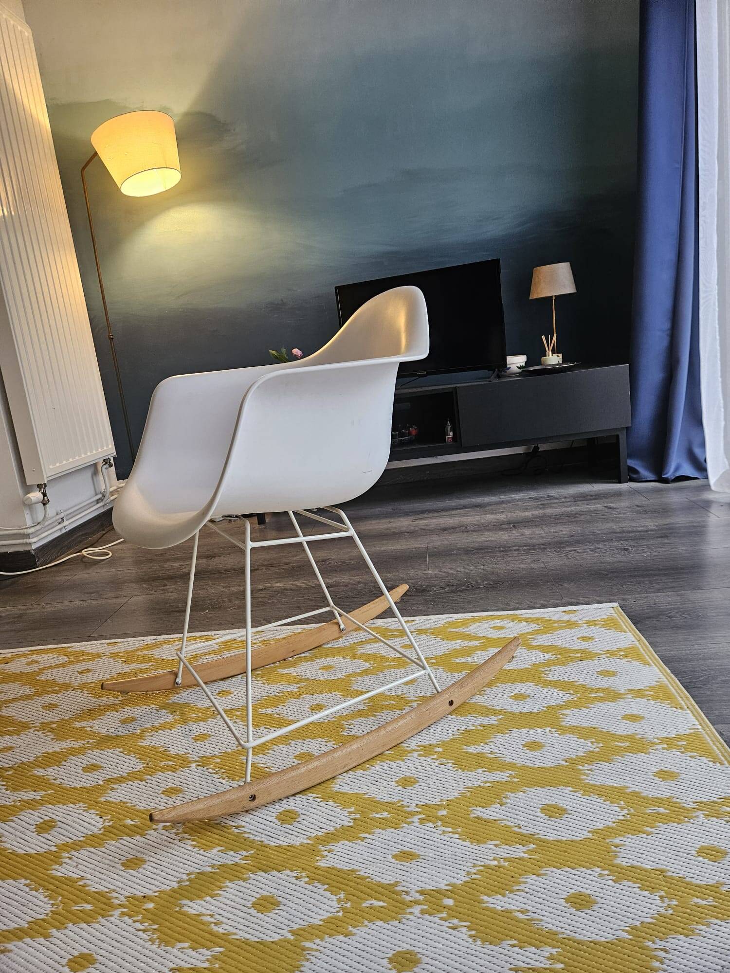 Rocking chair from 1950 designed by Charles and Ray Eames
