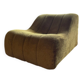 Chromatic armchair by Kwok Hoï Chan for Steiner - khaki fabric
