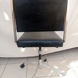 RM desk chair