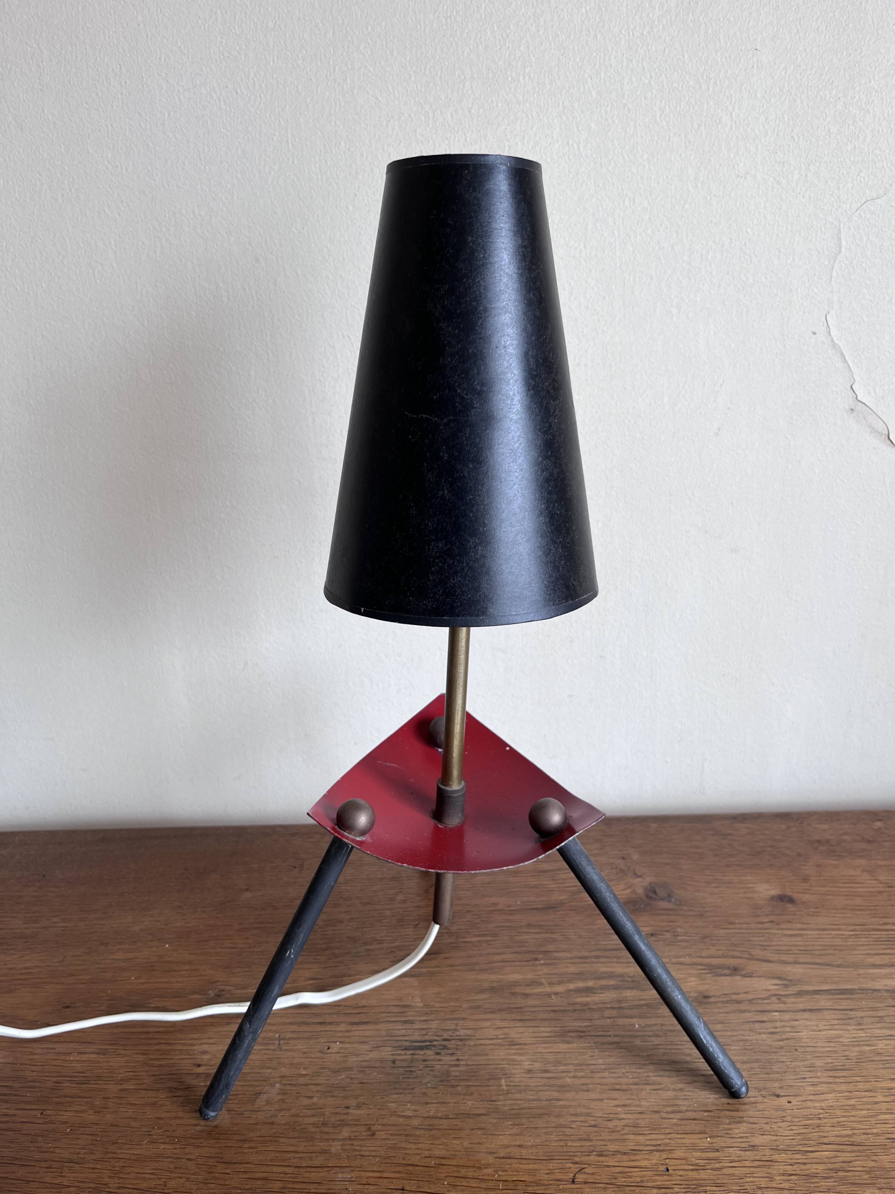 1950s modernist tripod lamp made of sheet metal and brass.