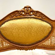 Salon Louis XVI, quatre pièces cannelé et mouluré