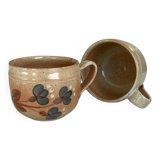 Set of 2 large vintage stoneware mugs from Atelier du Marais – Flower mugs