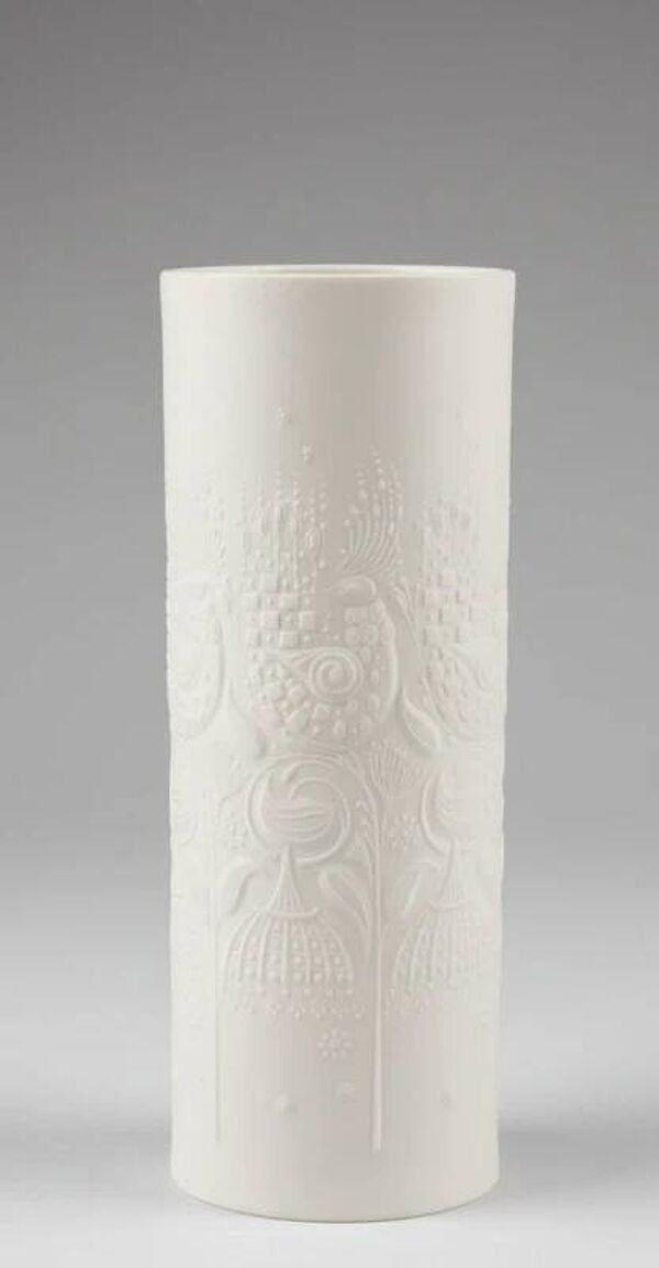 Vase en biscuit de porcelaine Bjorn Wiinblad pour Rosenthal