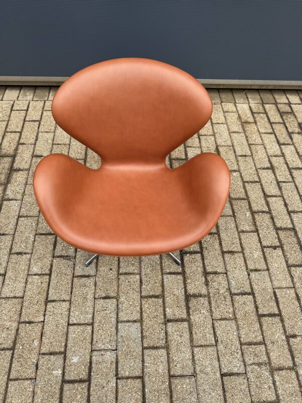 Fritz hansen swan chair cognac leder, nieuwstaat!!