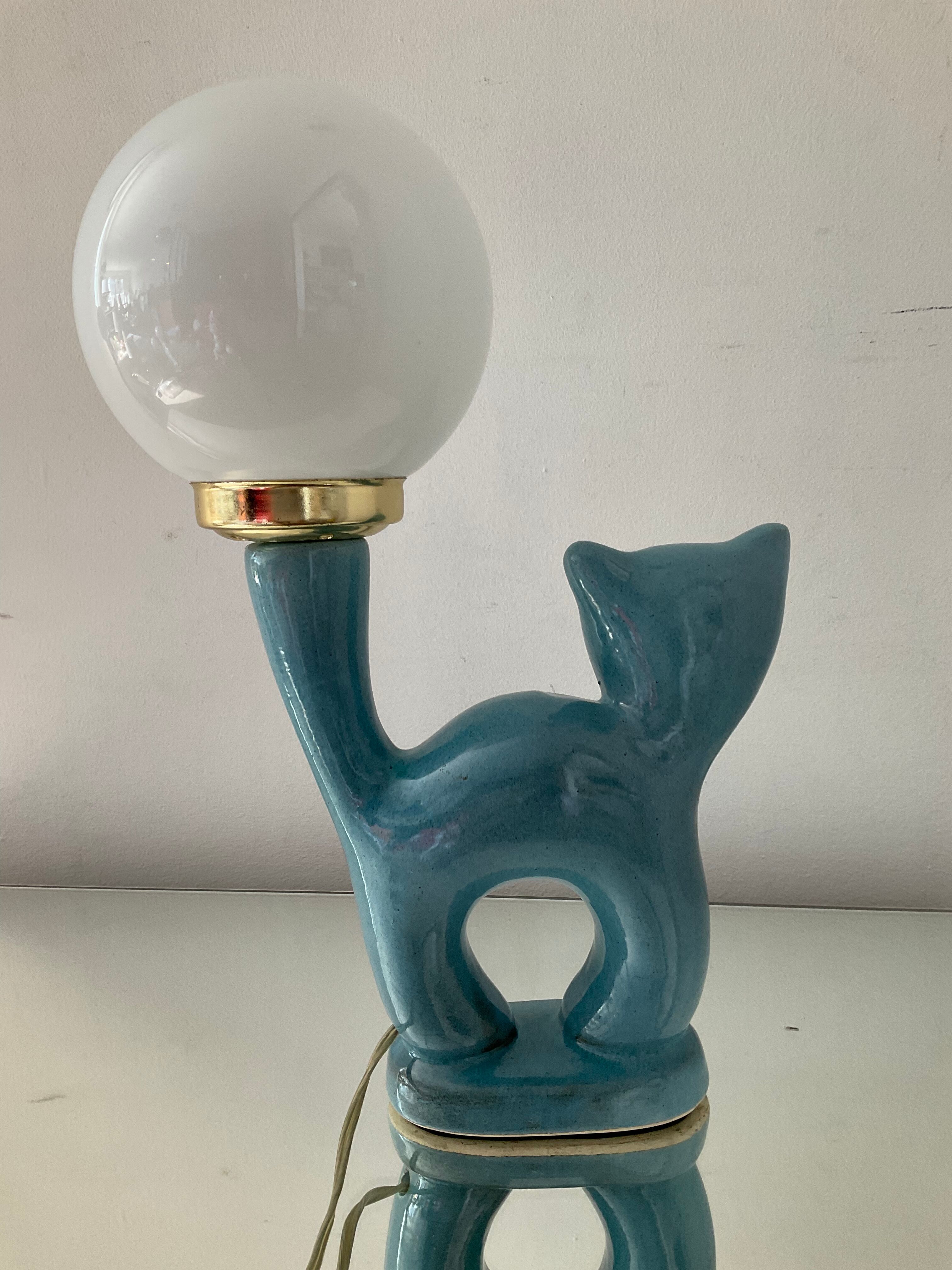 Vintage cat lamp in enamelled ceramic and opaline