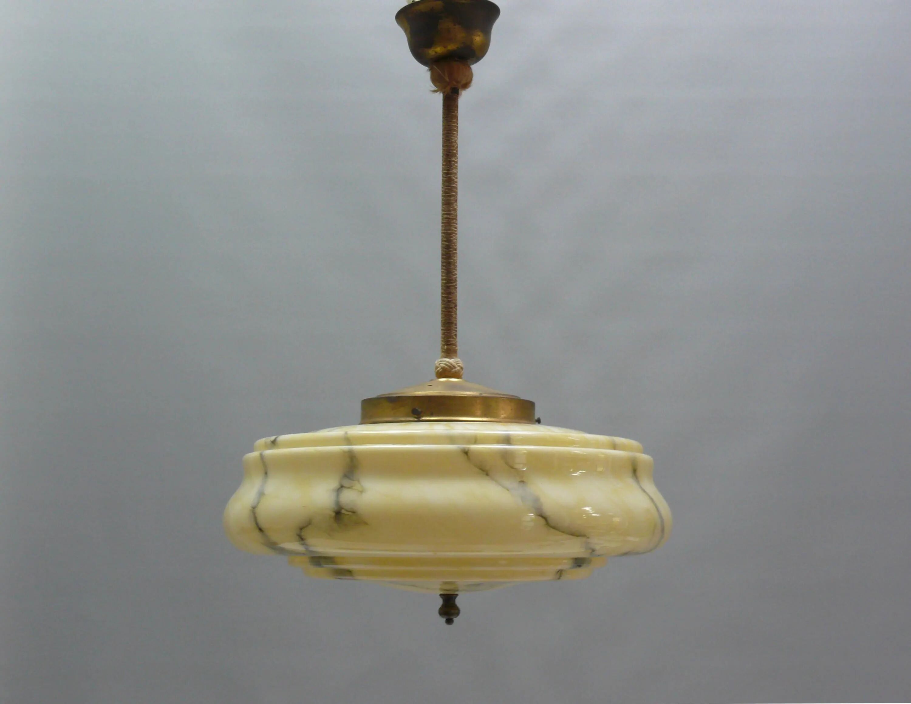 Grand plafonnier Art Déco en beige - années 1930-1940