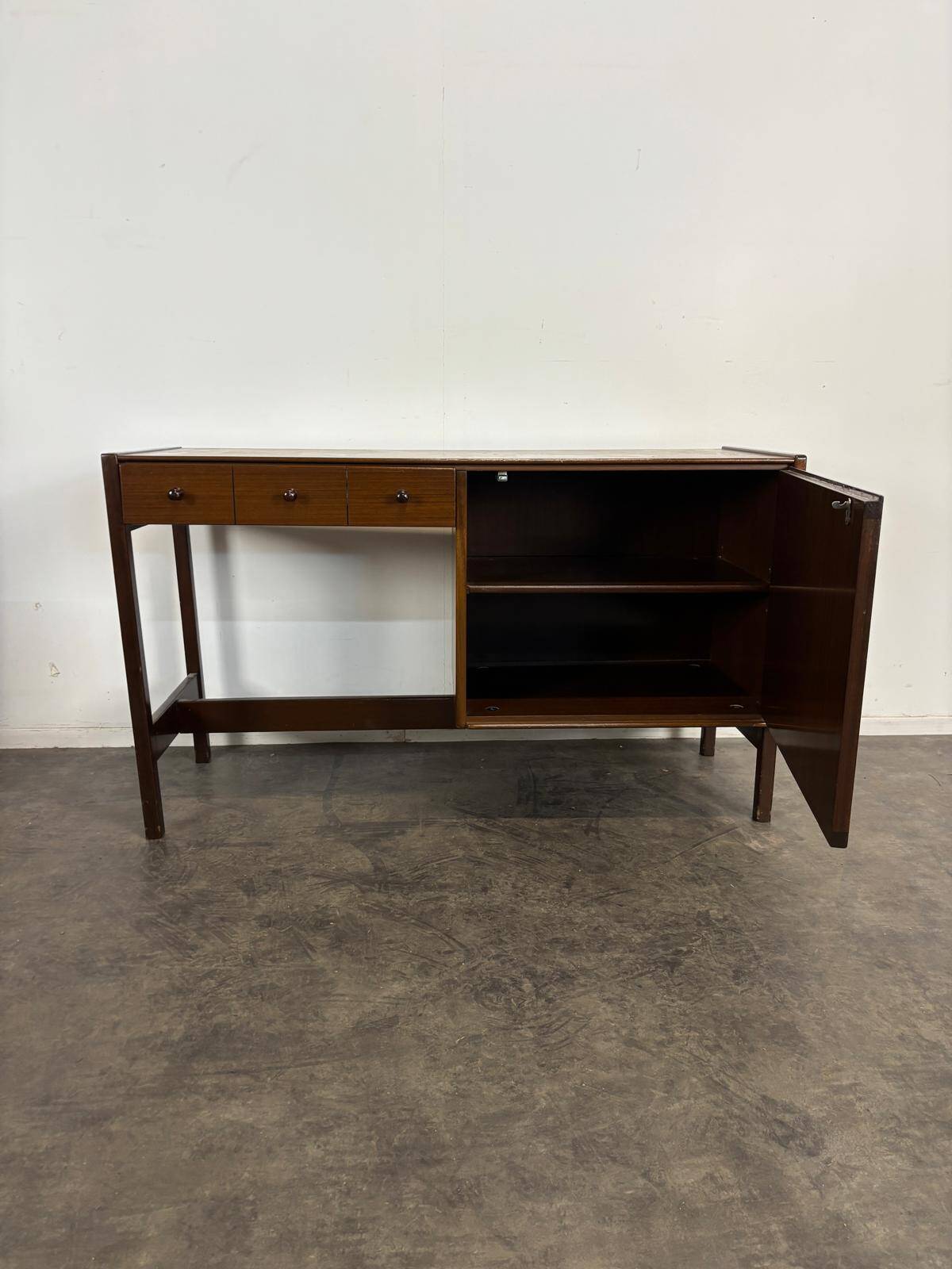 Mahogany desk by Jacques Auville