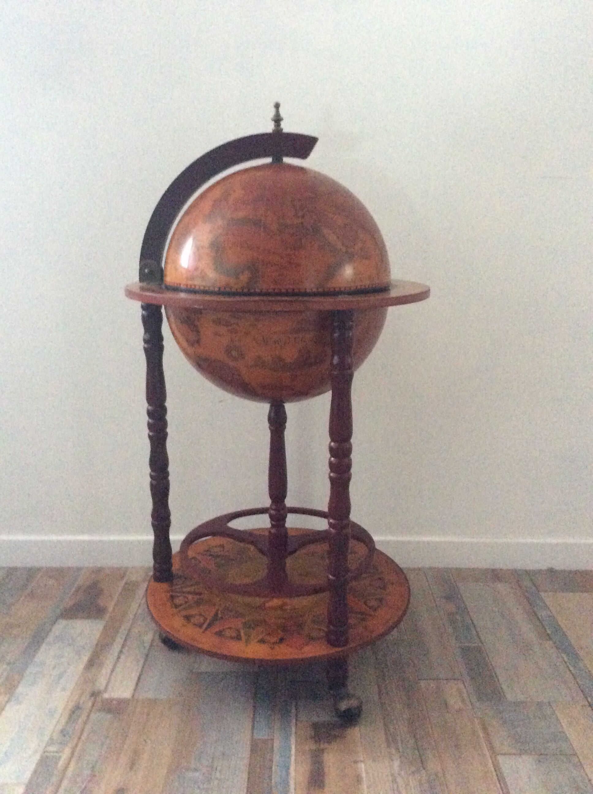 Bar mappemonde vintage des années 70