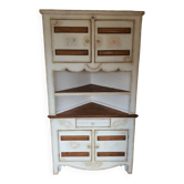 Corner cabinet