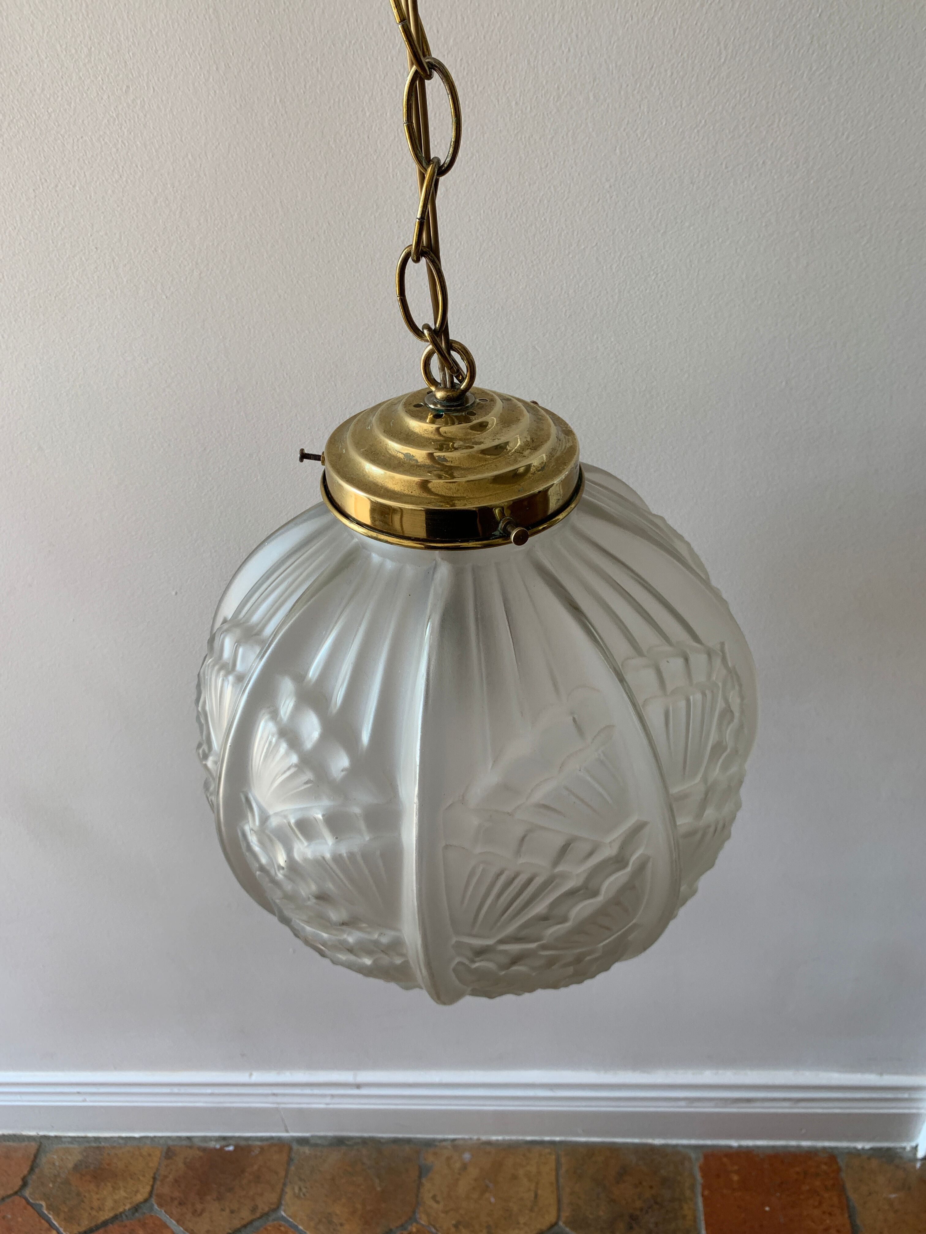 Glass bolt hanging lamp