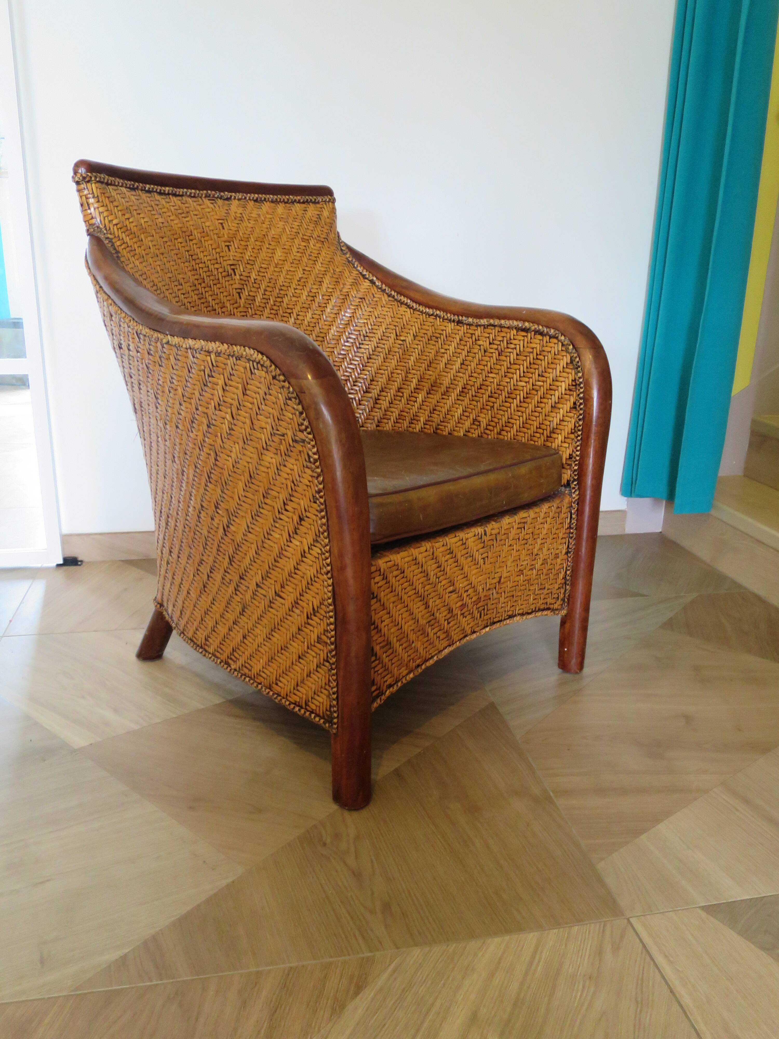 Fauteuil Style Colonial-Rotin tressé-Vintage-coussin simili cuir