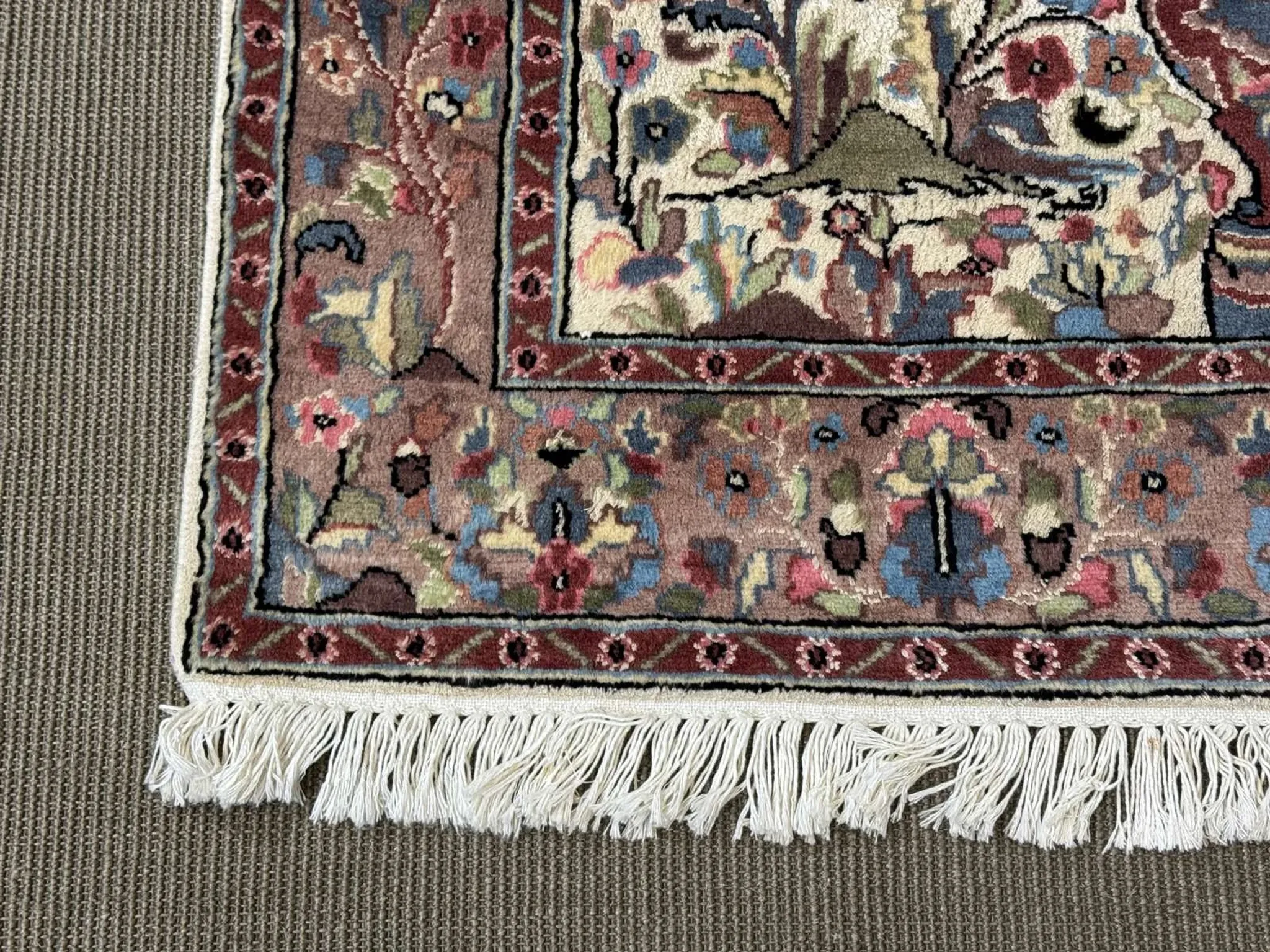 Iranian carpet made of wool and silk, handmade - 1.87m x 1.23m