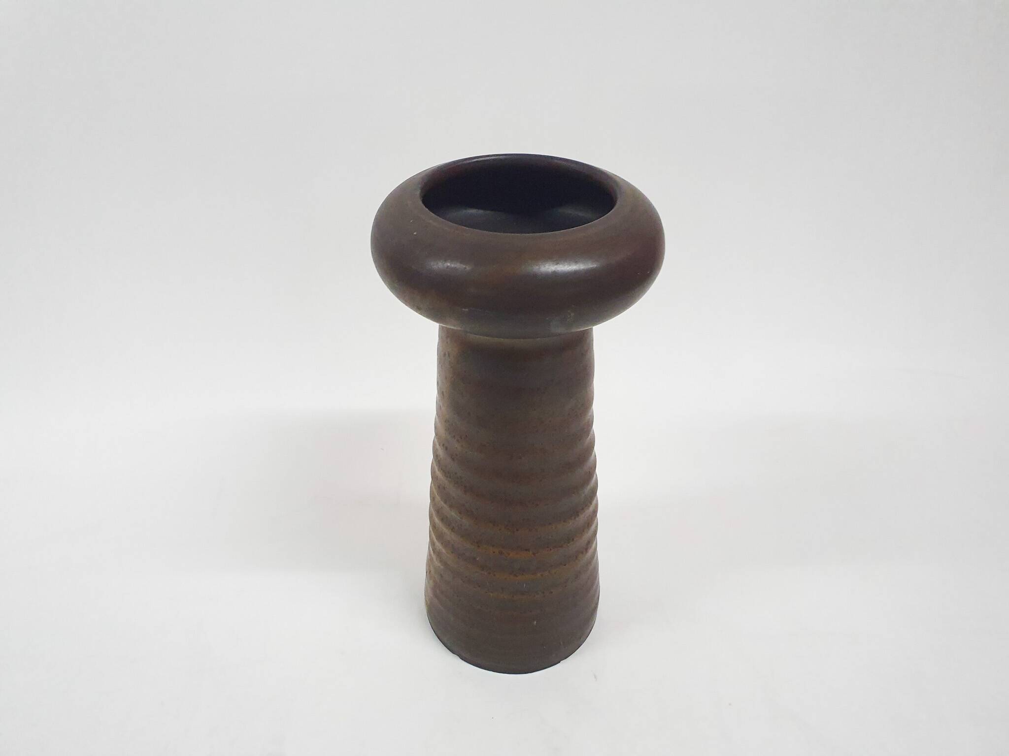 Brown ceramic vase by Klaas Fenne de Leeuw, The Netherlands 1970's