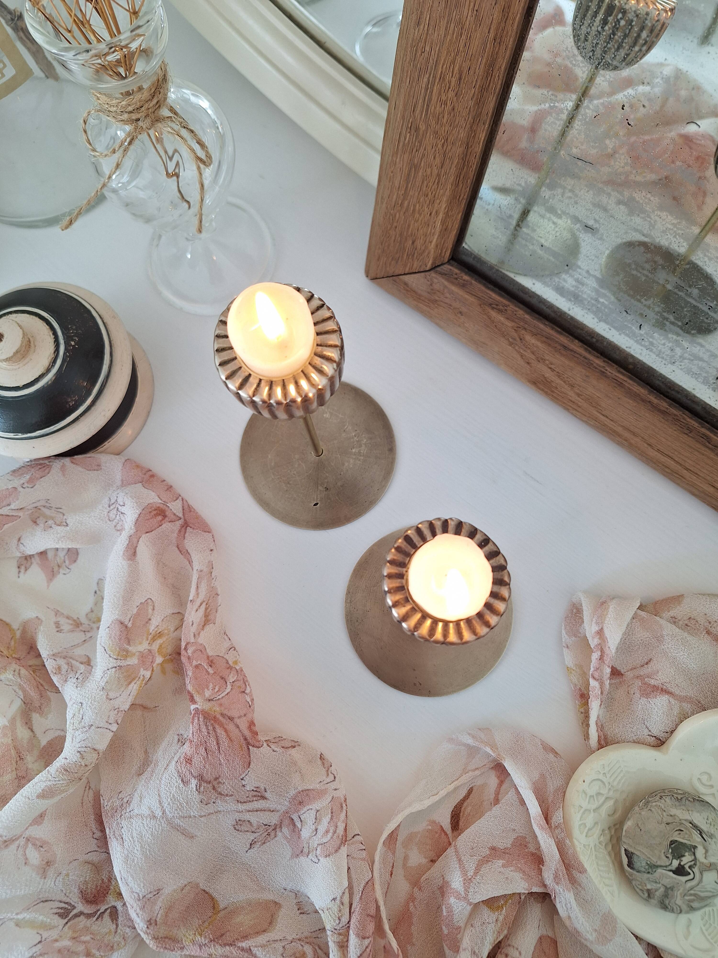 Vintage gold tulip candle holder