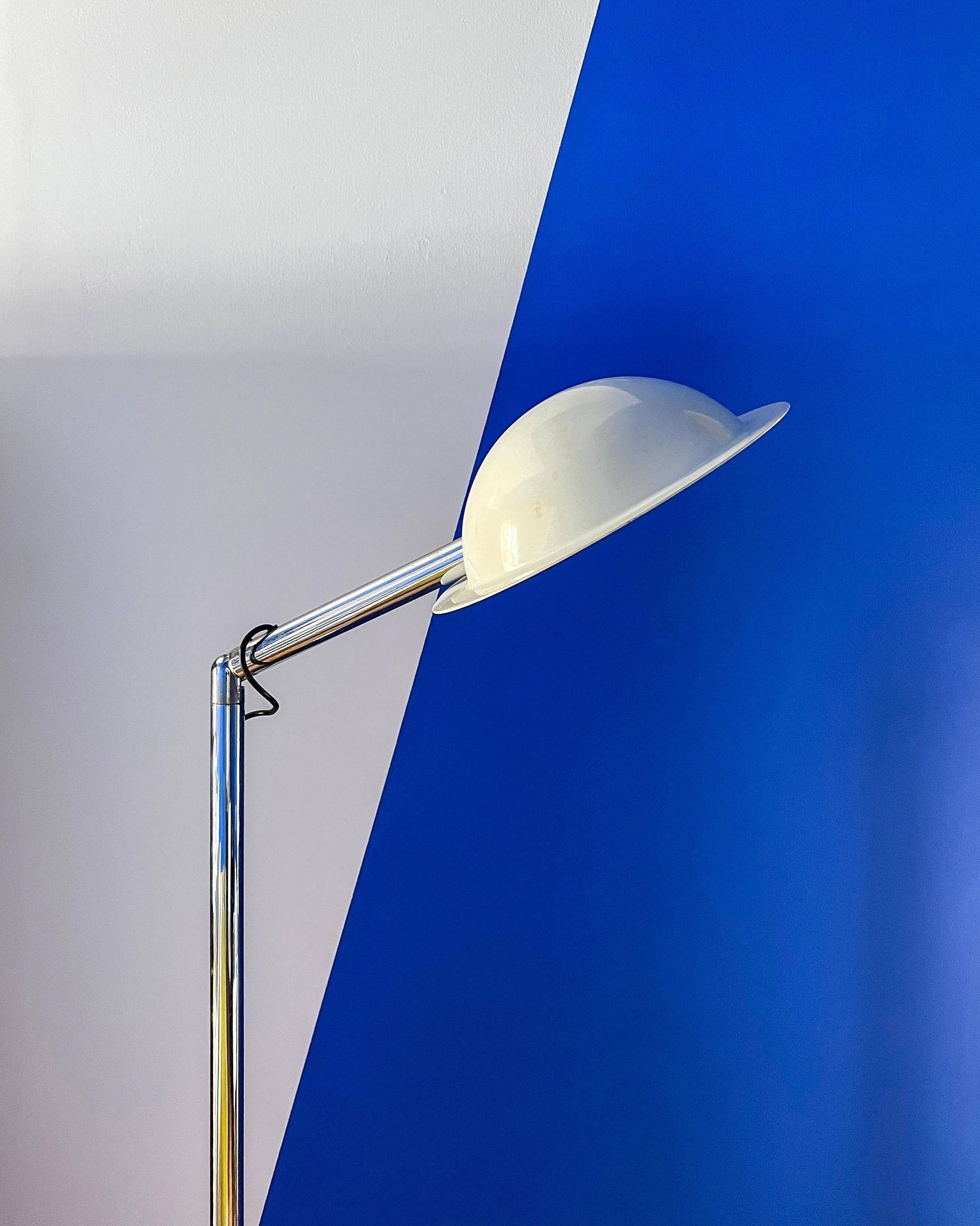 Vintage Italian Space Age Floor Lamp in Chromed Metal with "Flying Saucer" Shade