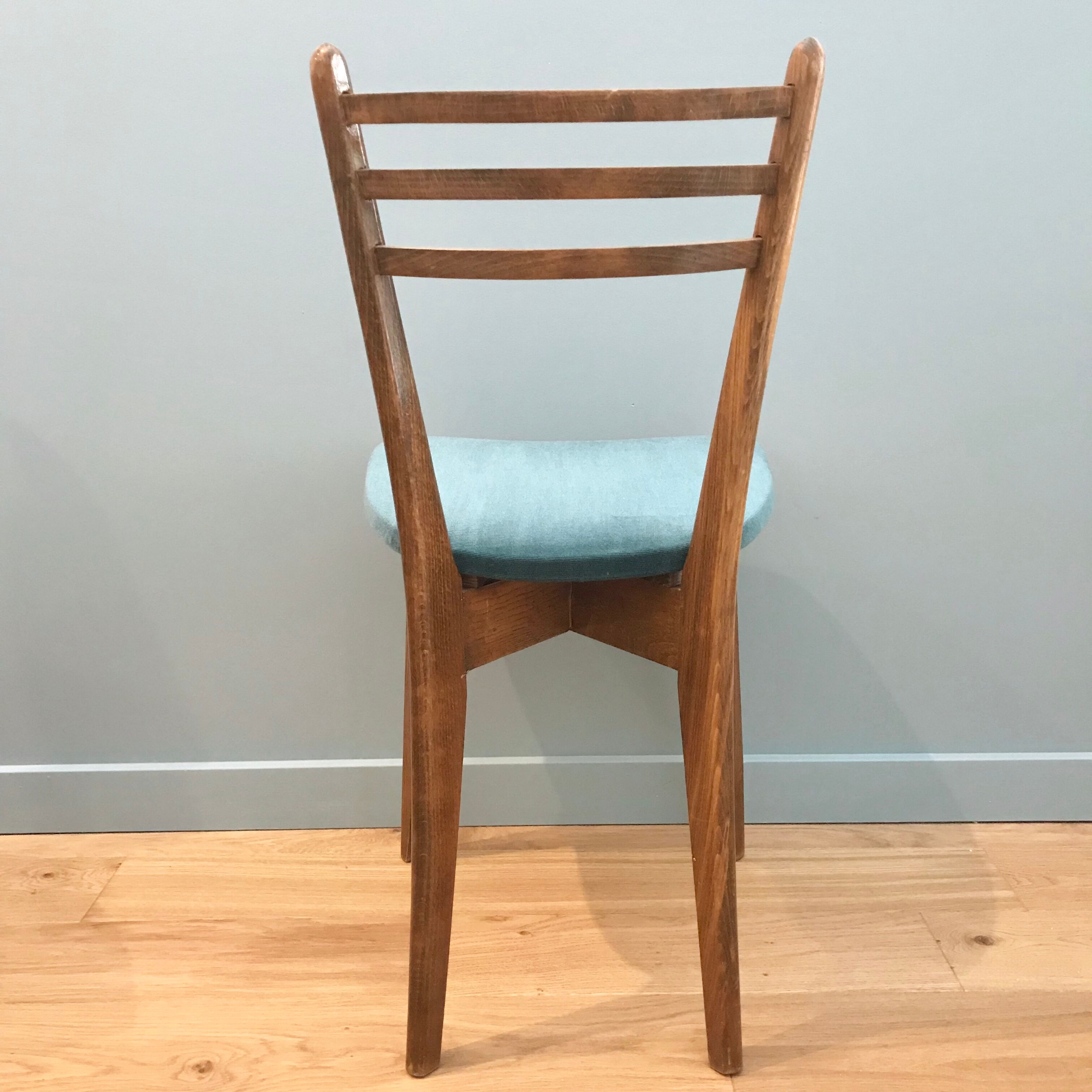 Chaise scandinave assise velours