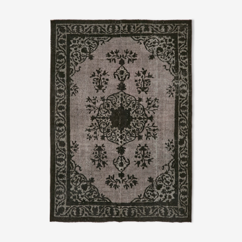 Hand-knotted carved anatolian 1970s 173 cm x 244 cm black carpet