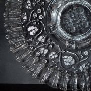 Old molded glass cake dish cutter - ivy decoration wavy edge 31cm