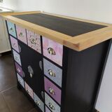 Cabinet de rangement ou meuble d'apothicaire
