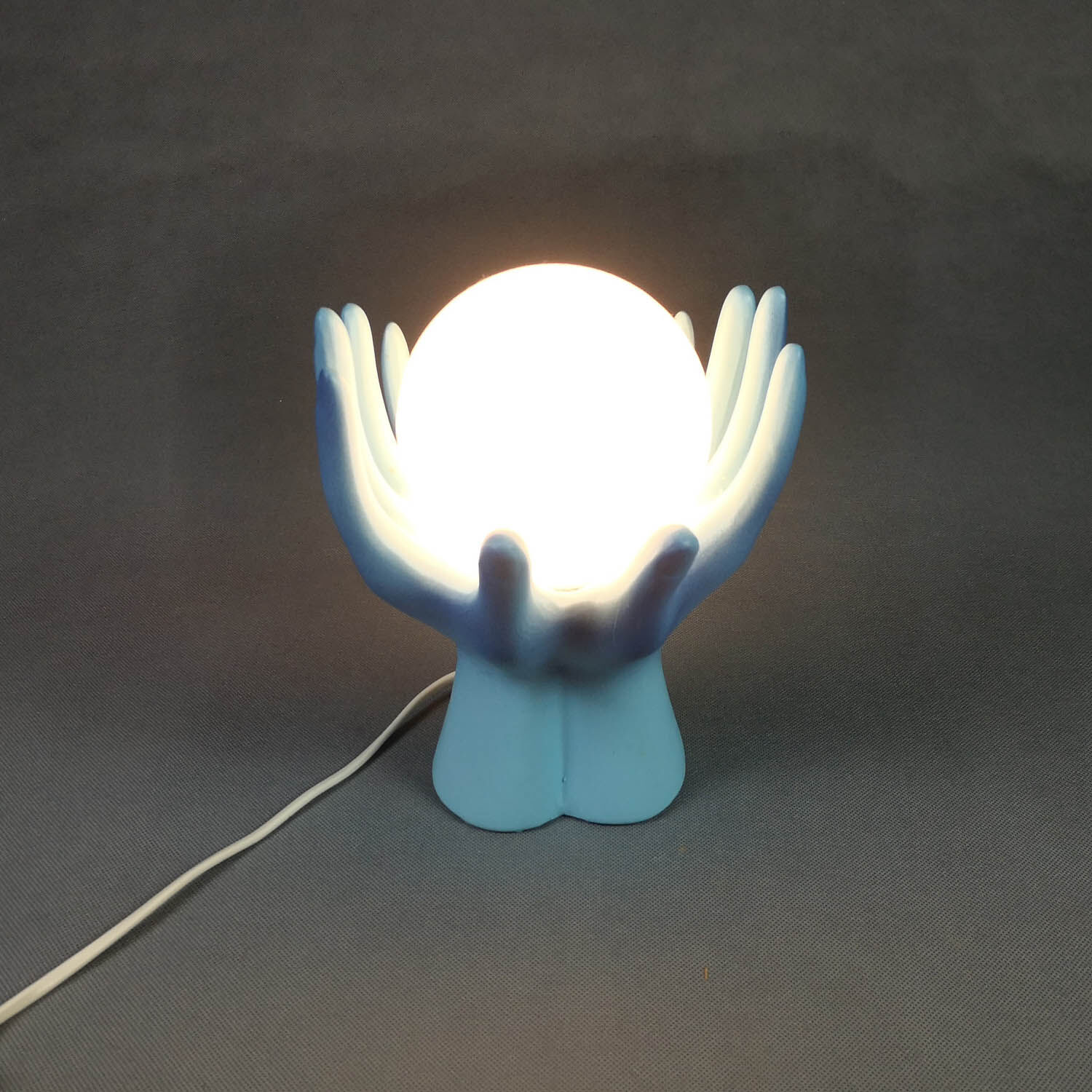 Vintage lamp hands and opal globe - blue - vintage luminaire