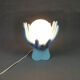 Lampe vintage mains et globe opaline - bleue - luminaire vintage