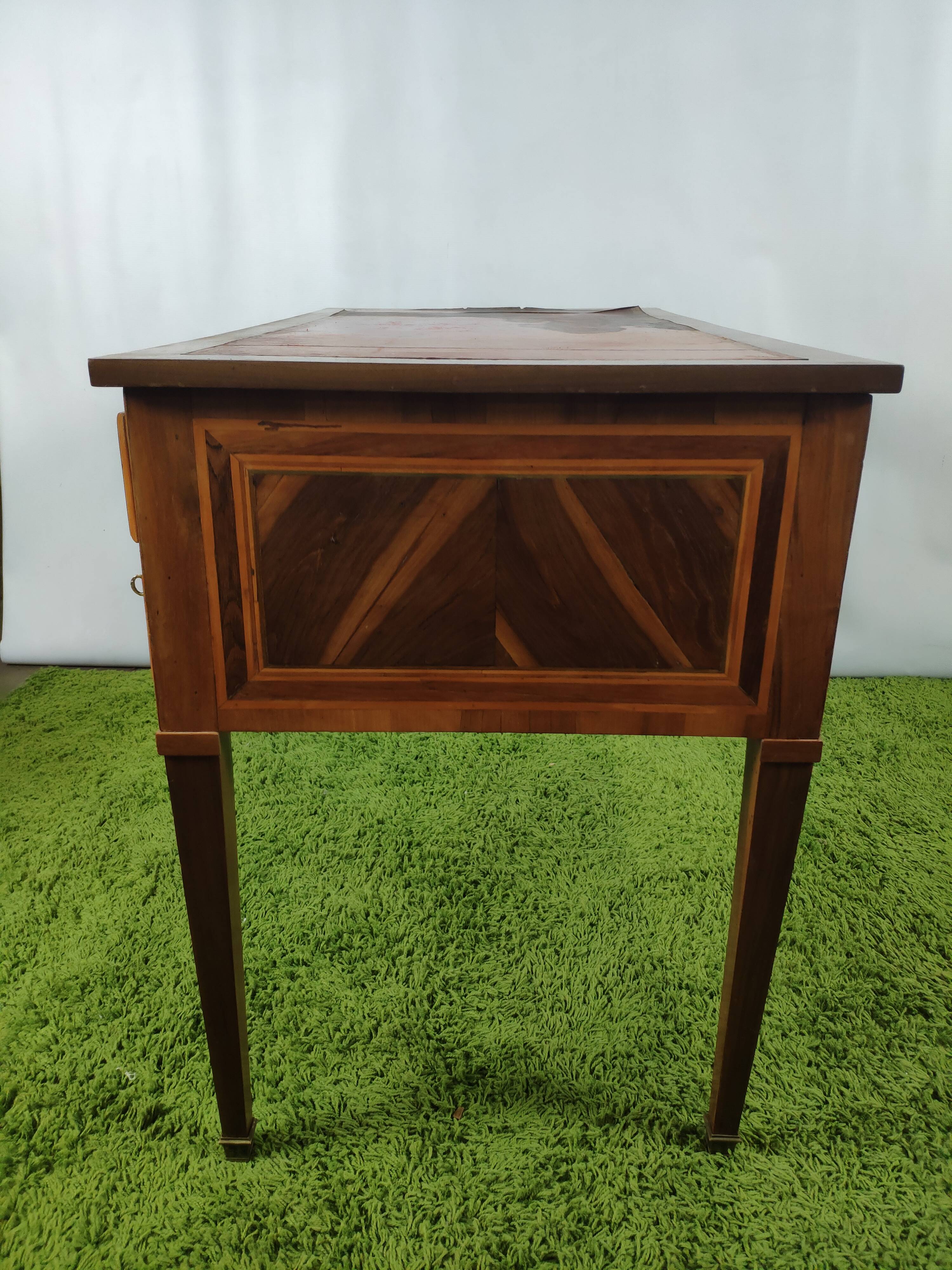 Louis XVI office desk