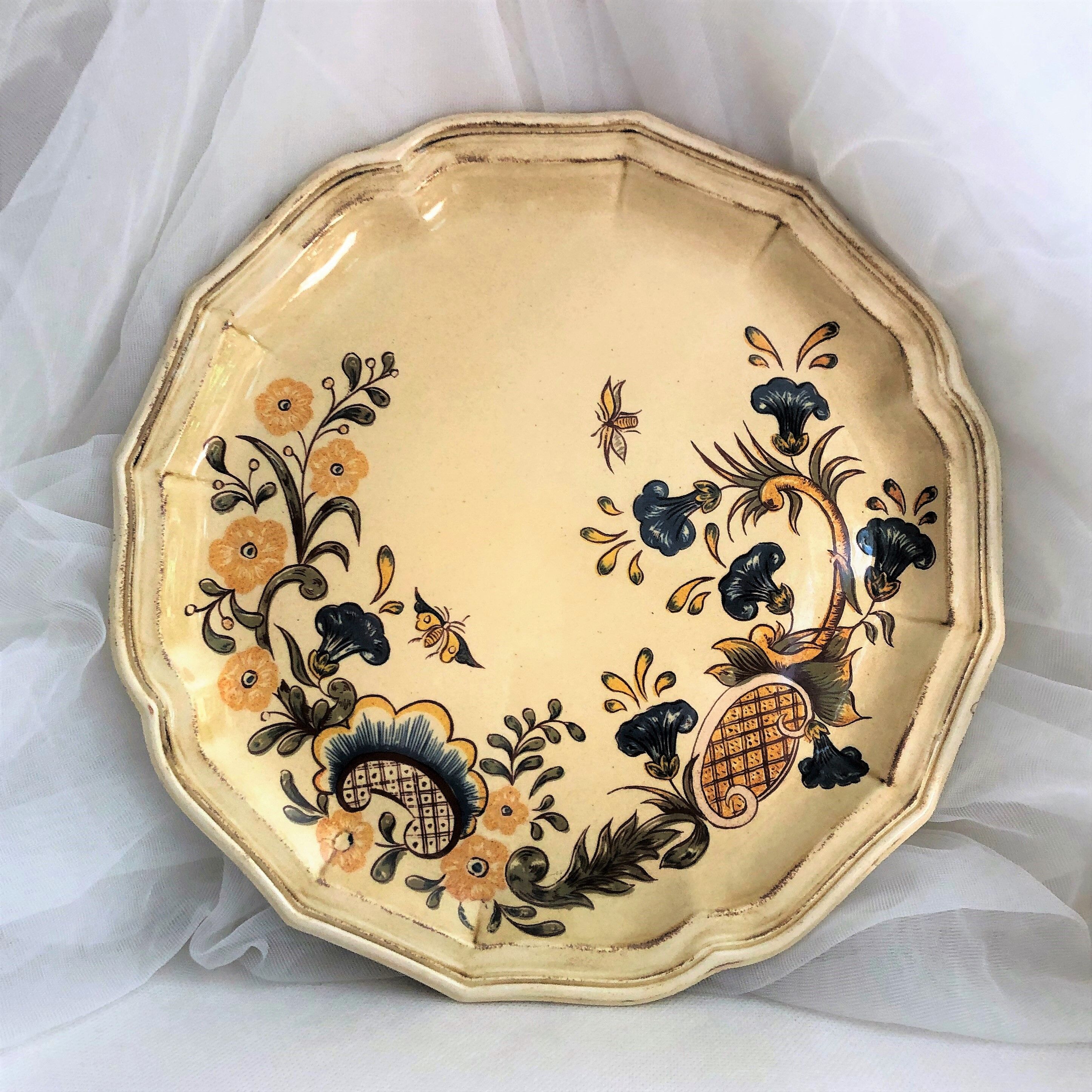 Assiette décorative faïence de Salins France décor d'Aligne