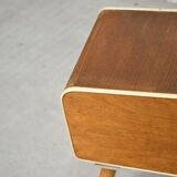 Compass foot sewing basket, 1960