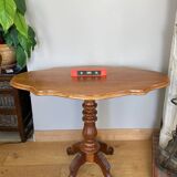 19th century violin pedestal table with tilting top