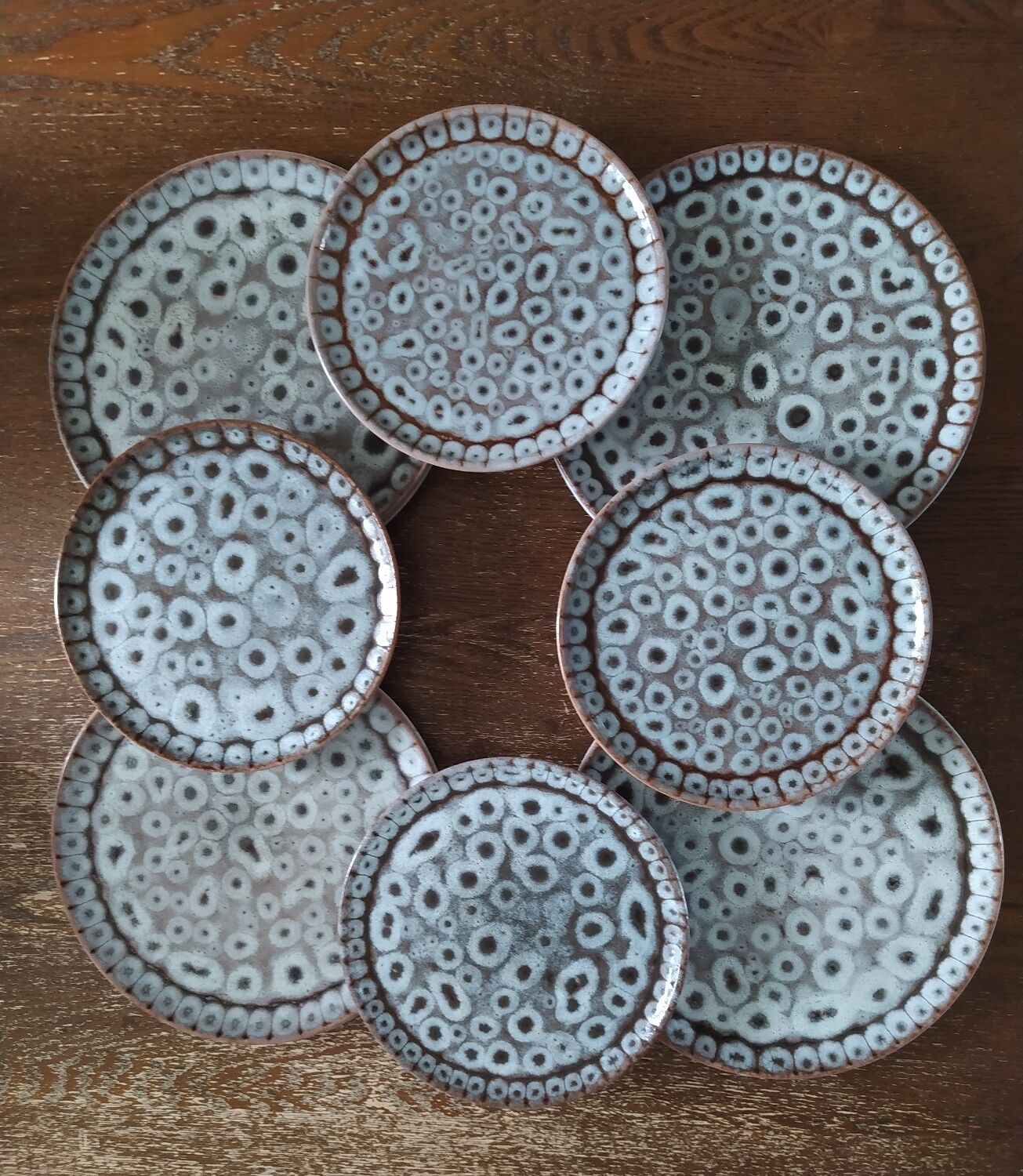 Assiettes en grès émaillé Vallauris