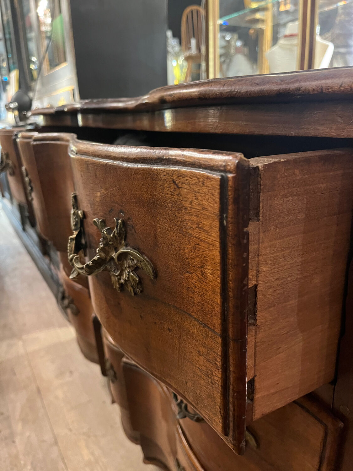 XVIII double crossbow chest of drawers