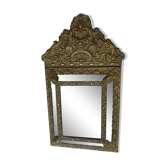 Mirror with parecloses in gilded wood and repoussé metal