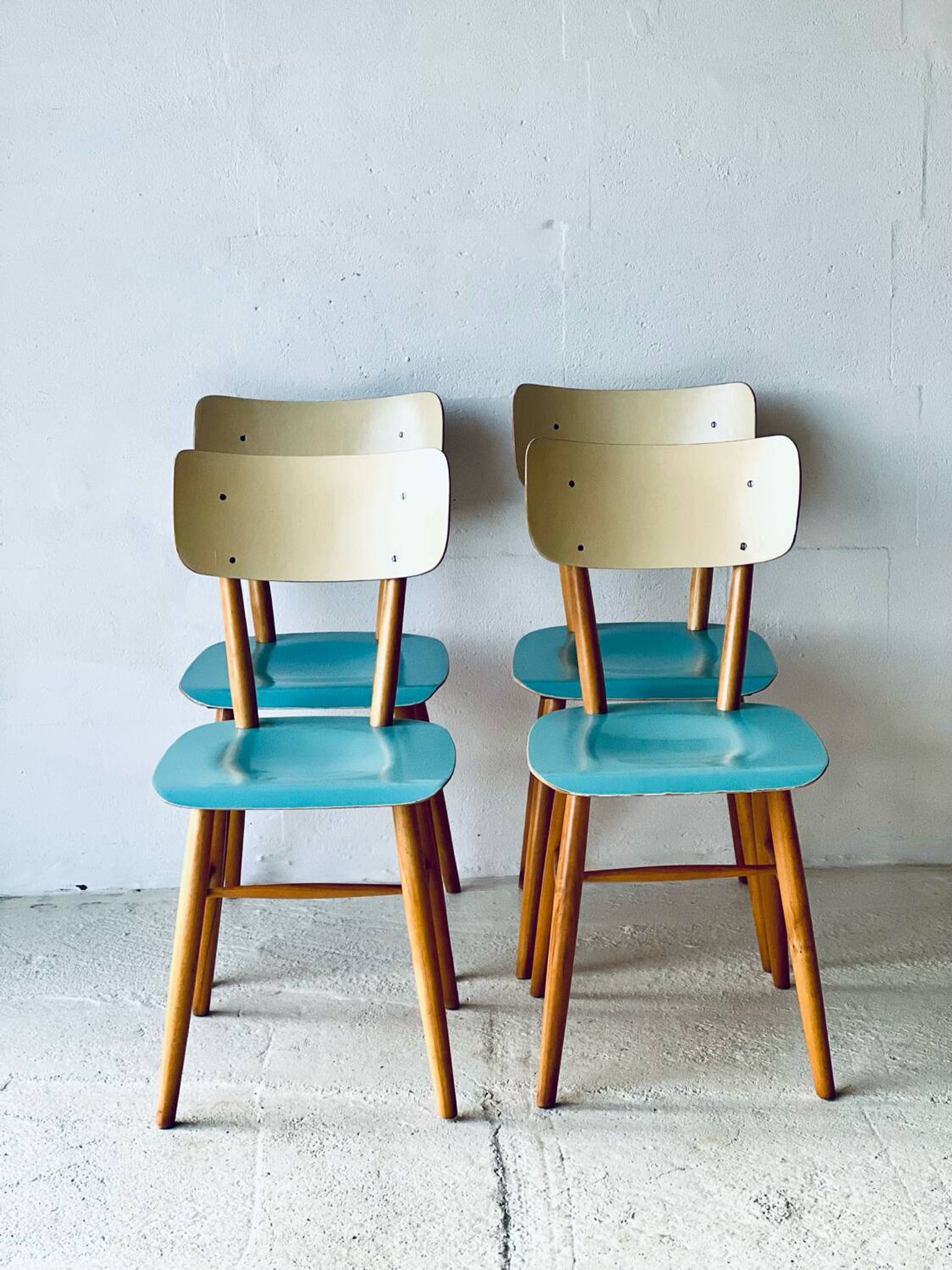 Chaises Birtro de Ton, années 1960.
