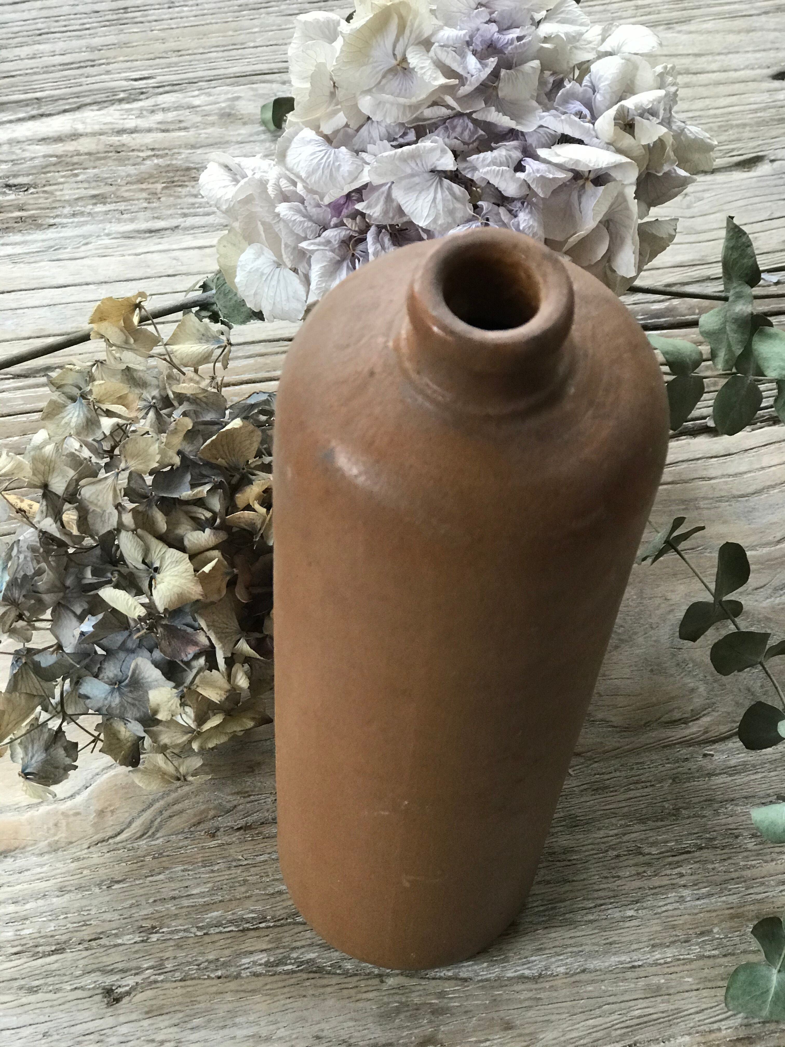 Bottle bottle bottle sandstone