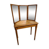 Dressing table with tryptic mirror