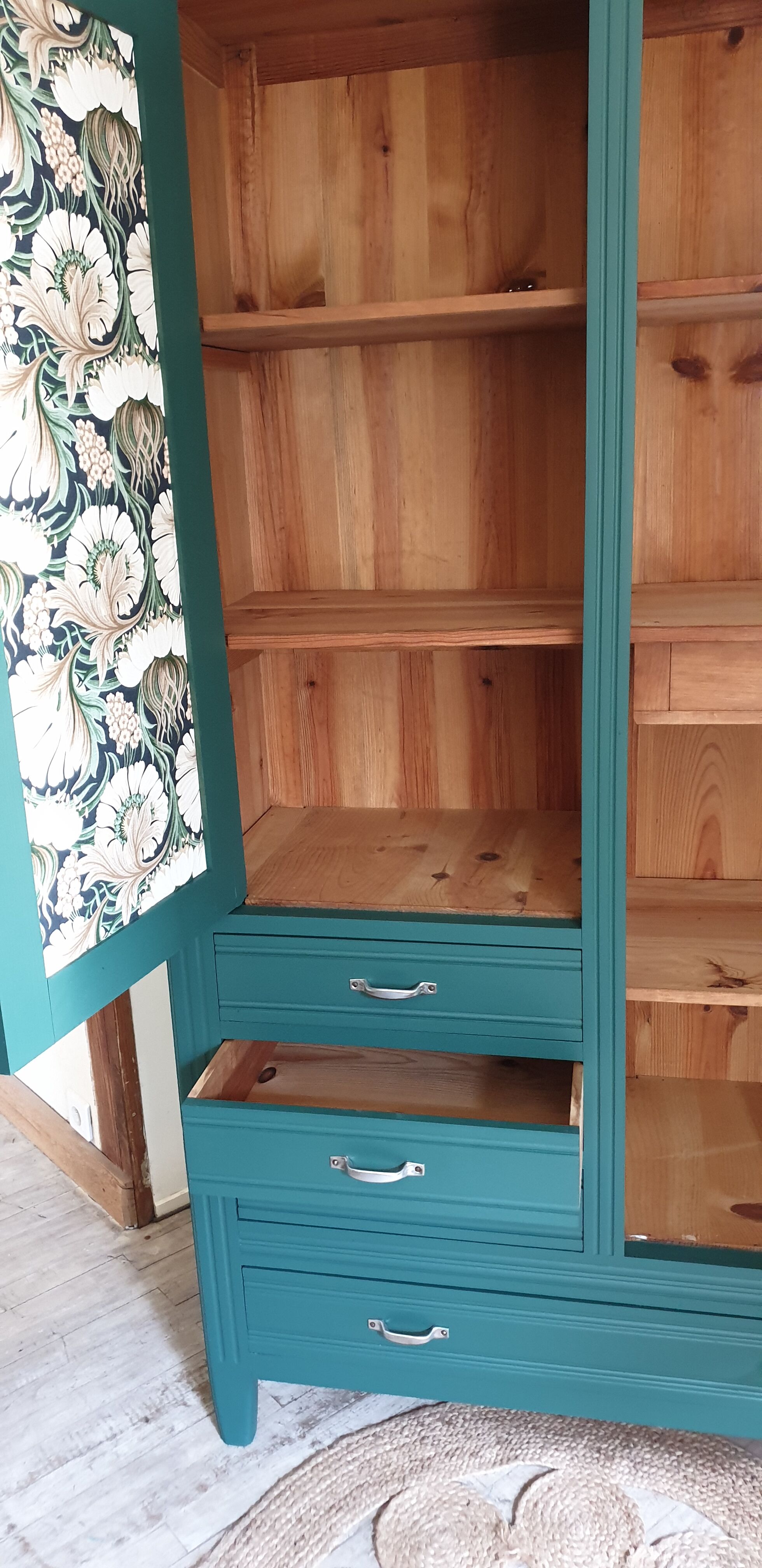 Parisian wardrobe in solid wood