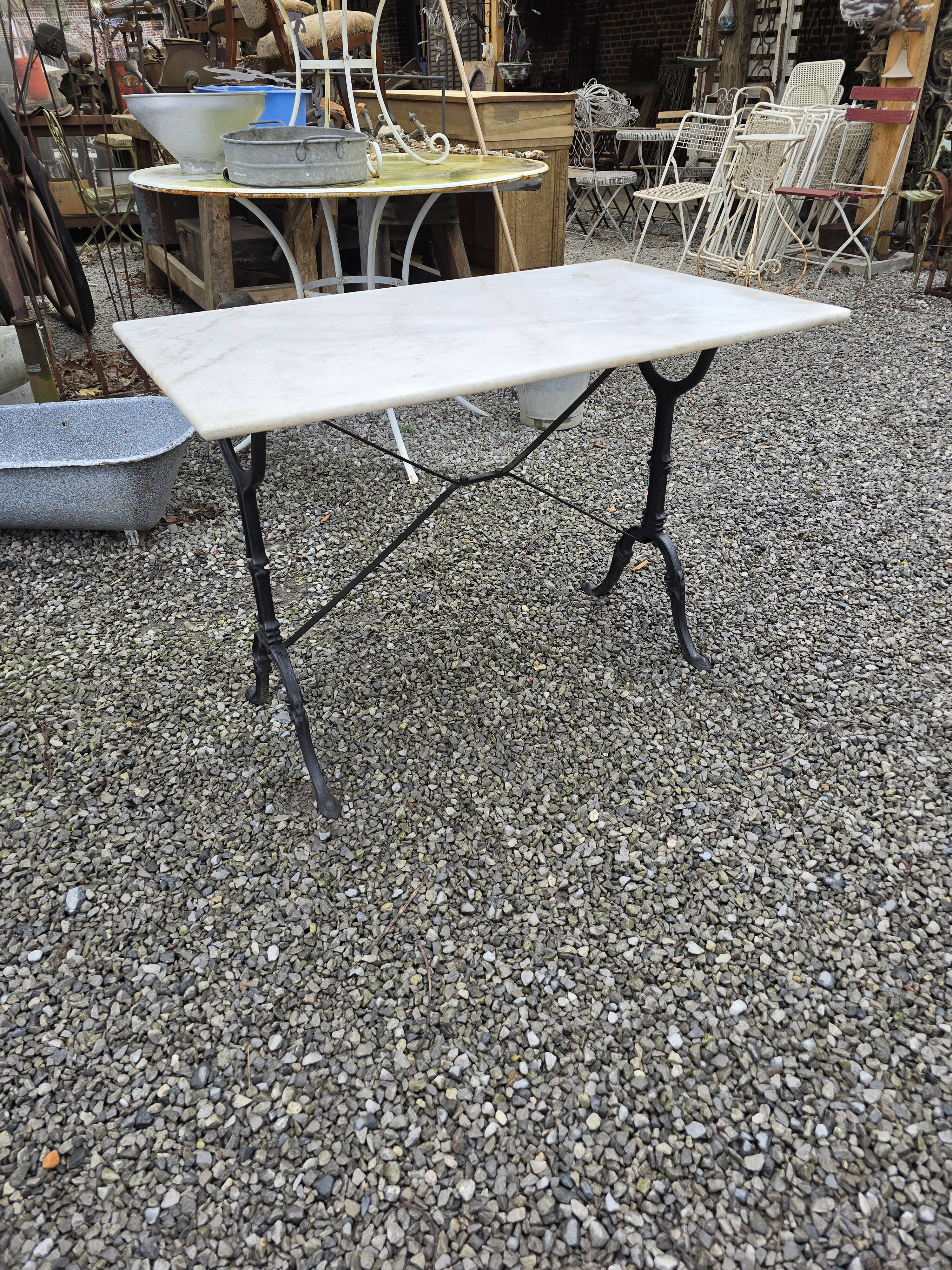 Table bistrot plateau en marbre