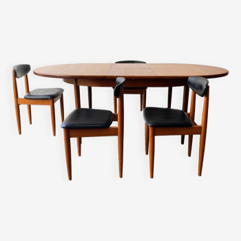 Table à manger G Plan du milieu du siècle 1960 et 4 chaises de salle à manger par Schreiber
