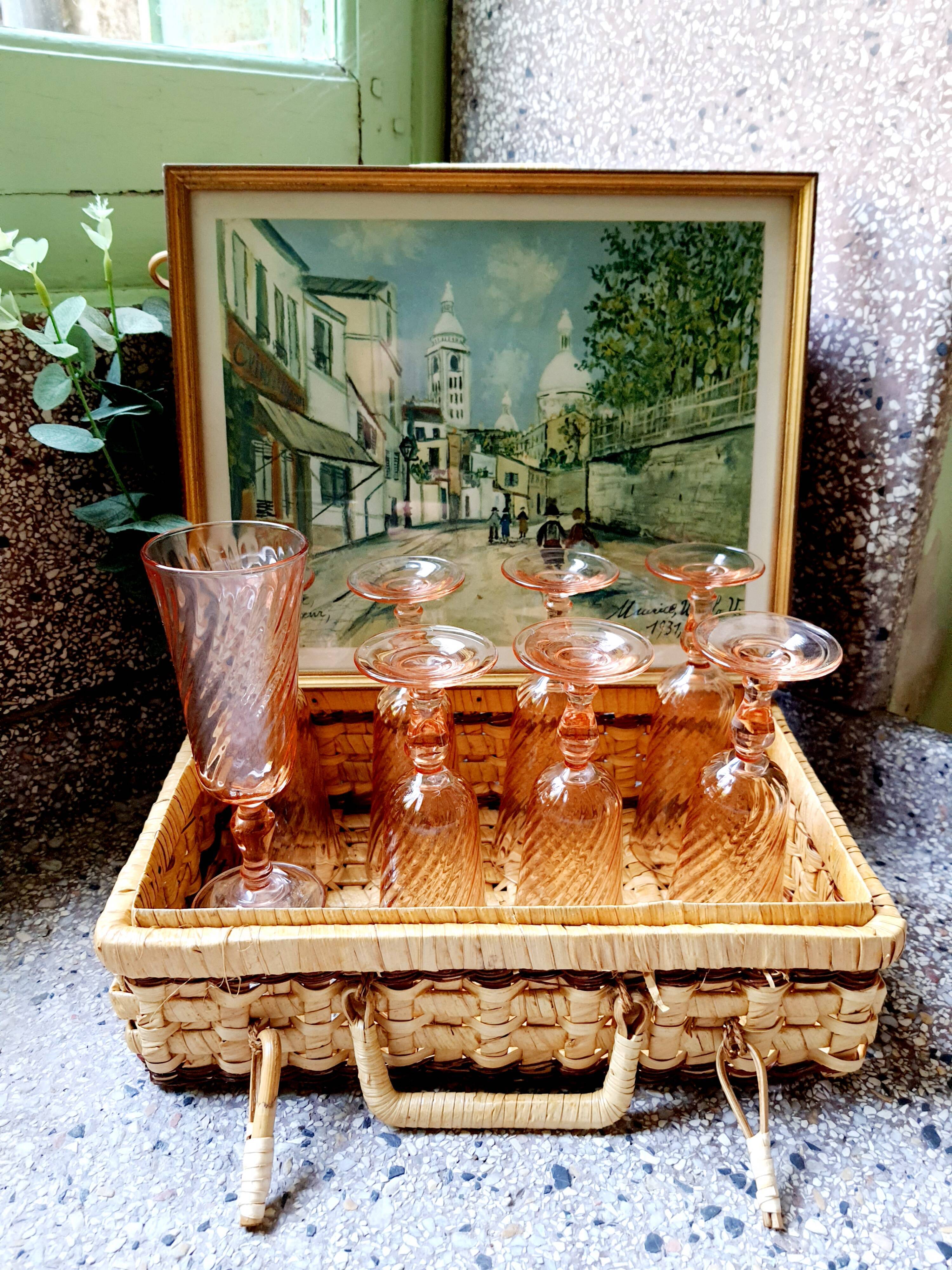 Lot of 8 Champagne flutes Luminarc Arcoroc Rosaline