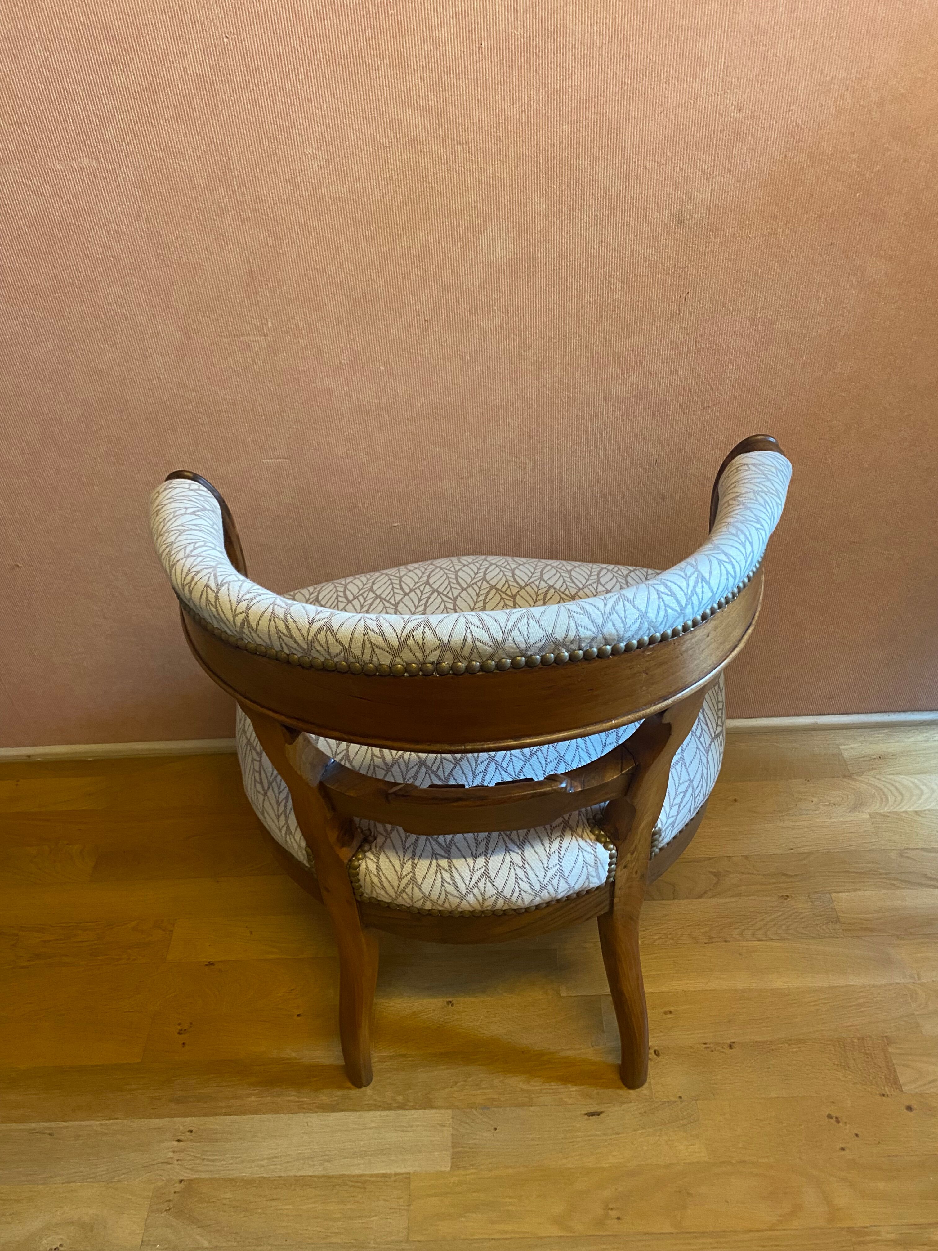 office armchair in walnut, nineteenth century, fully trimmed and reupholstered.