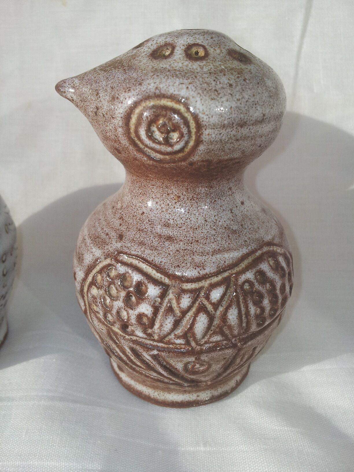 Owl pepper shakers