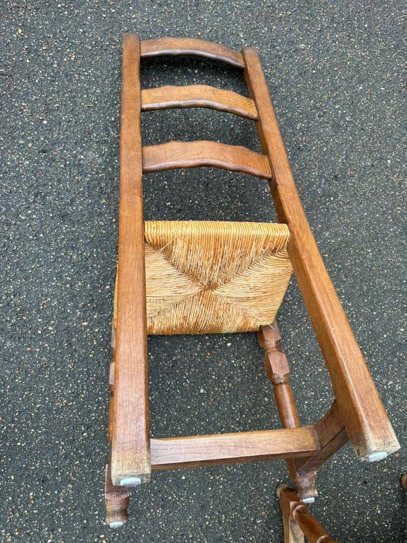 4 dining chairs made of solid wood with straw seats, farmhouse style, medium oak, 20th century, 110cm.