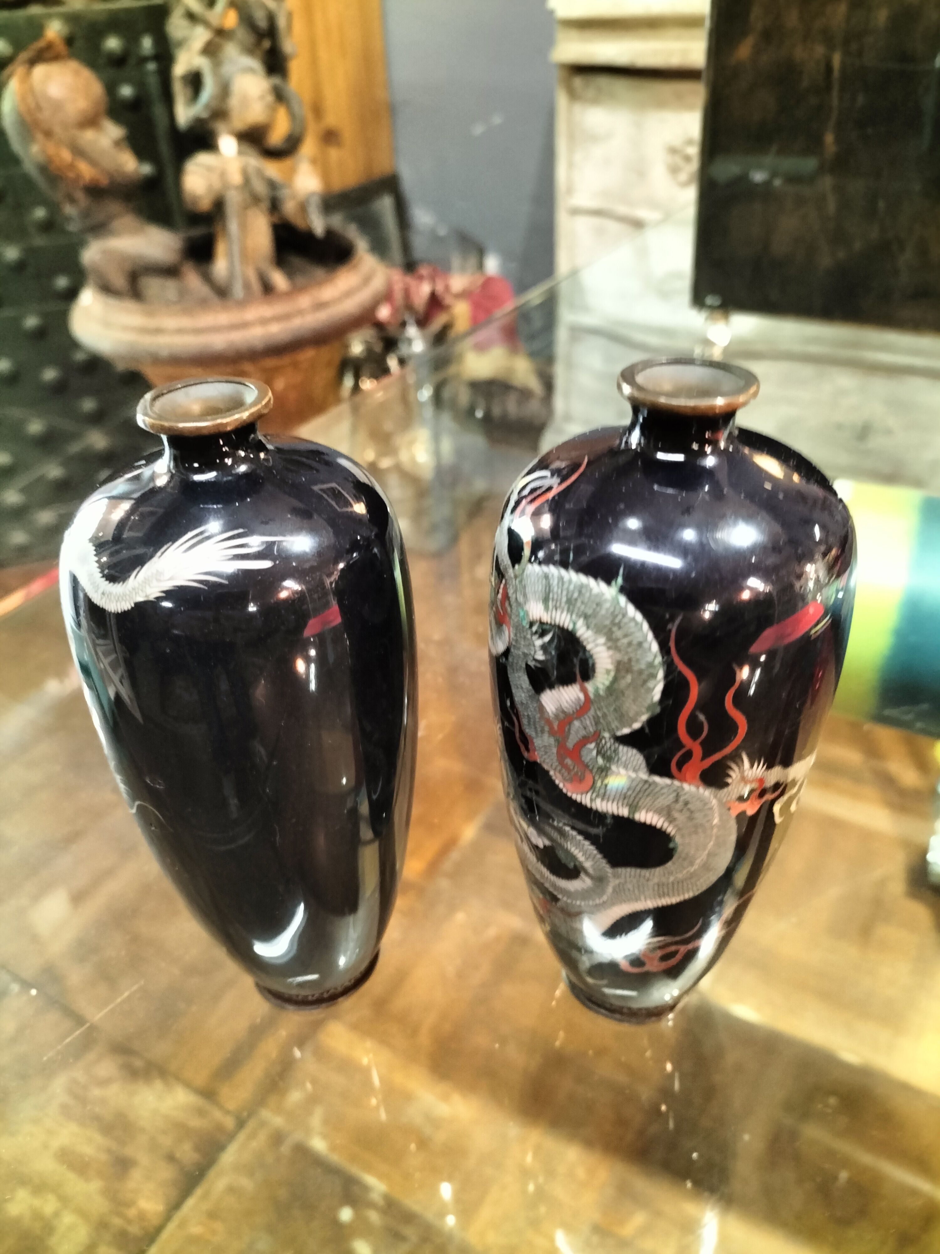 Paire de vases japonais émaillés