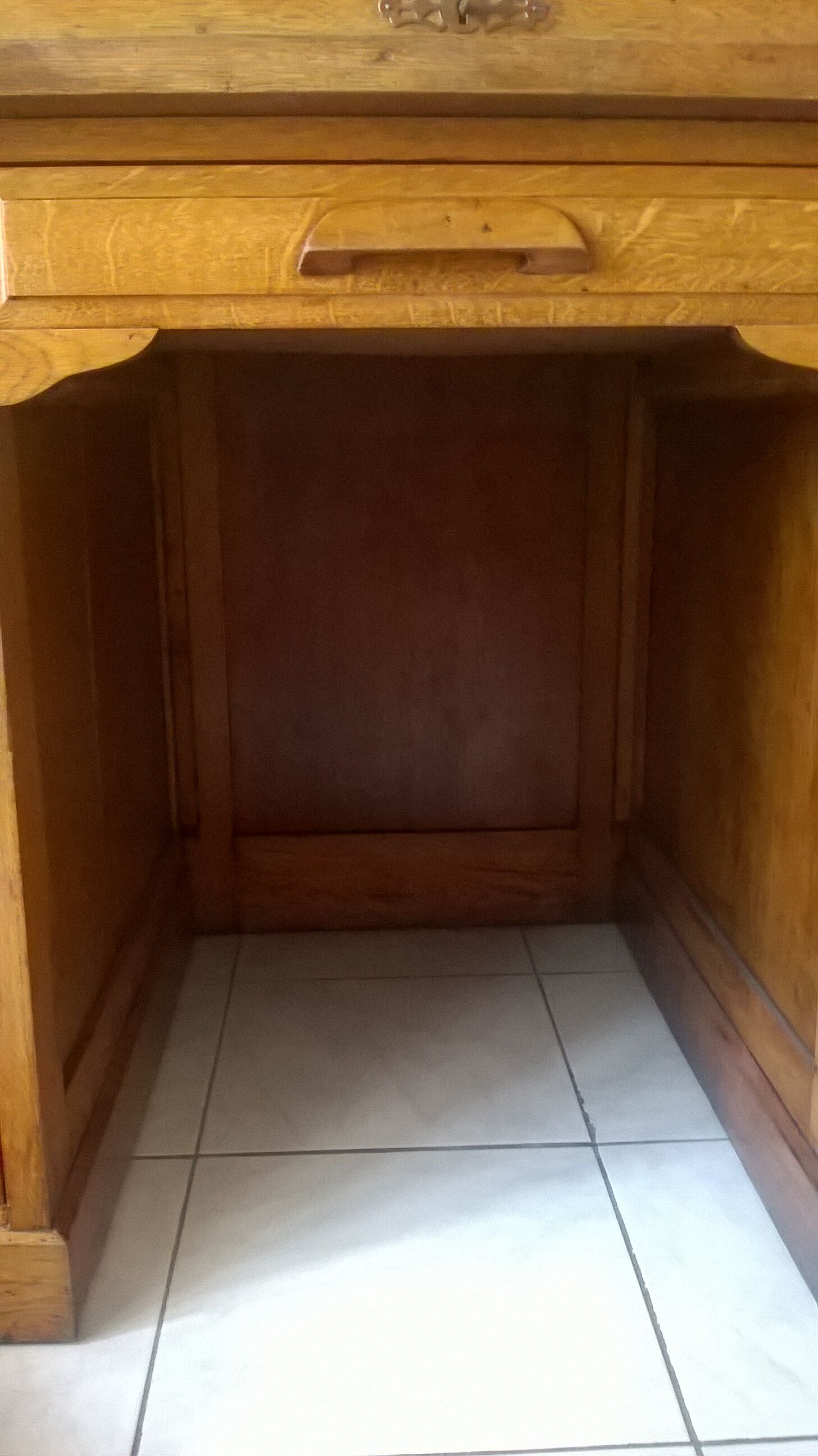 American desk with oak curtain