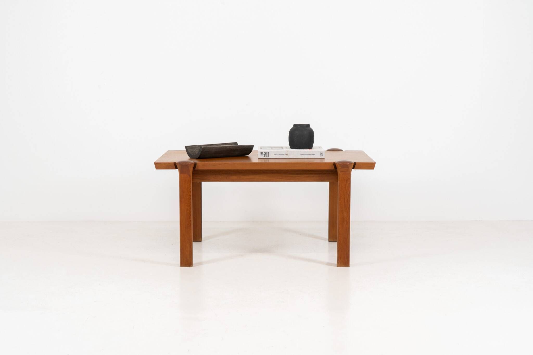 Sculptural coffee table by Arne Vodder