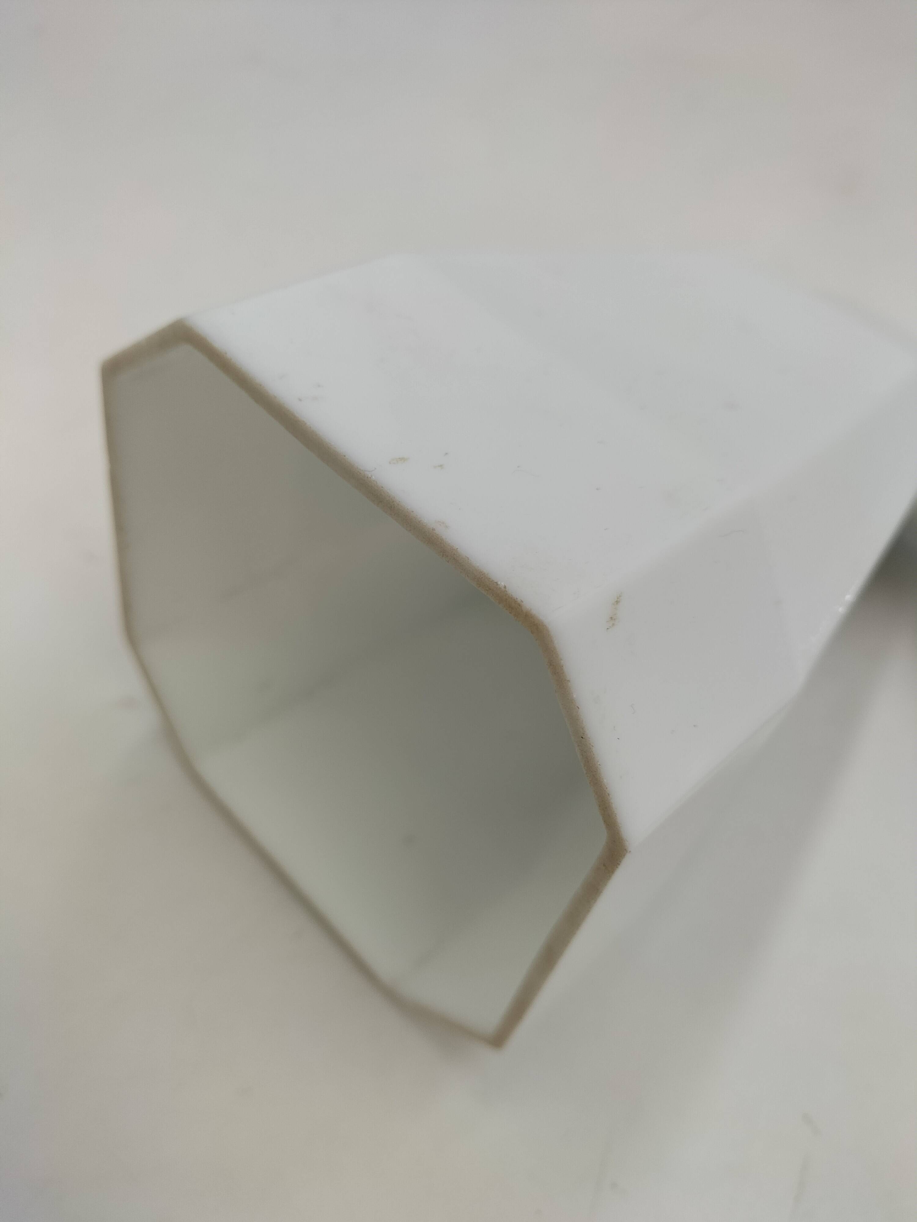 Porcelain and opaline wall light