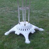 Table de jardin en fer